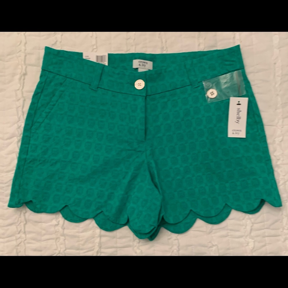 New Women’s Crown & Ivy Scalloped Shorts